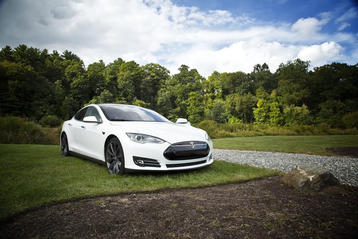 Tesla車主第一手報導！特斯拉道路實測一年報告大公開