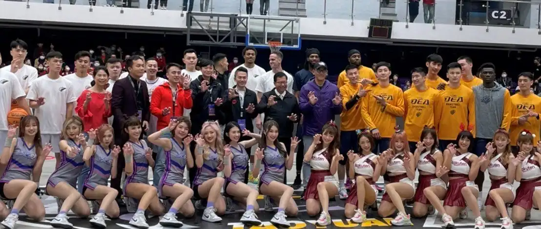 No.129 綠學院尾牙帶團去桃園雲豹主場看球賽拿獎品